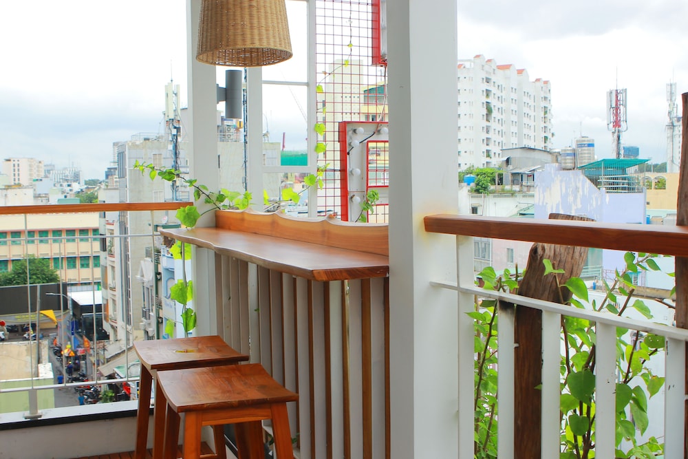 Deluxe Double Room, Balcony, City View photo 3
