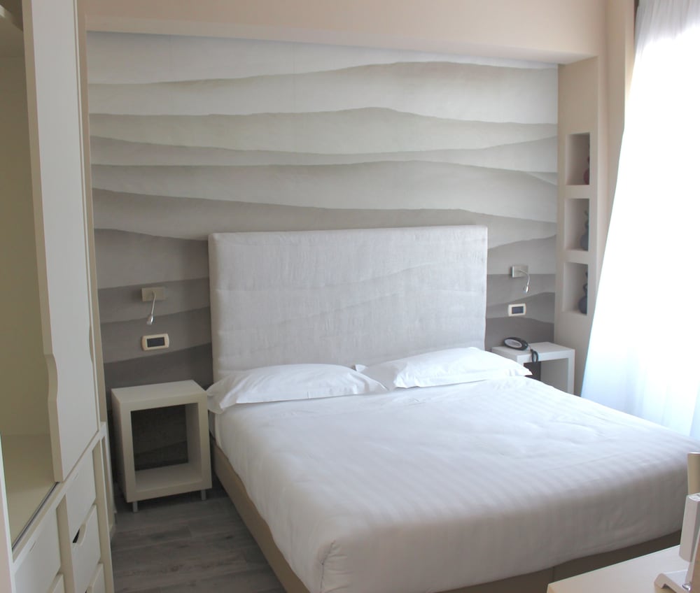 Deluxe Double Room, Non Smoking, Sea View - Photo 18