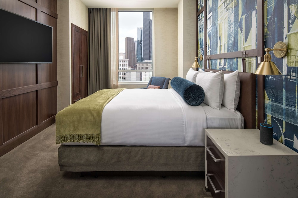 Presidential Penthouse, 2 Bedrooms (1 King Bed and 1 Queen Bed)