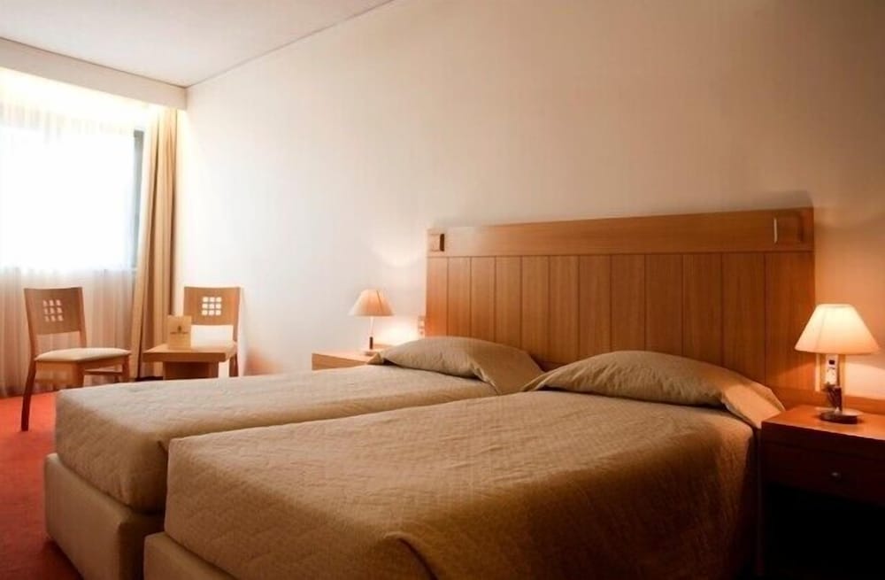 Double or Twin Room photo 2