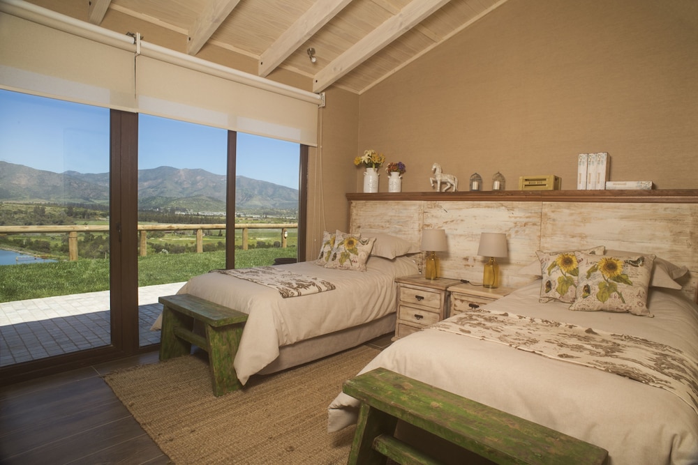 Standard House, 2 Bedrooms, 2 Bathrooms photo 3