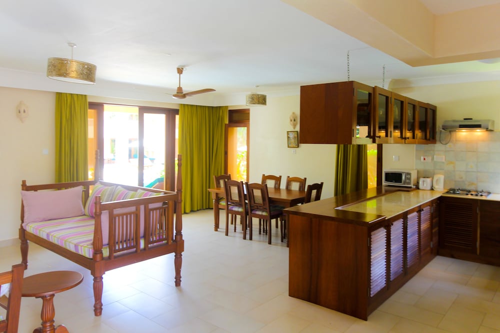 Luxury Villa, 2 Bedrooms photo 2
