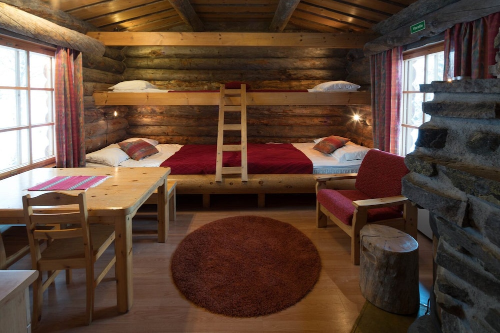 Cabin, Fireplace photo 3