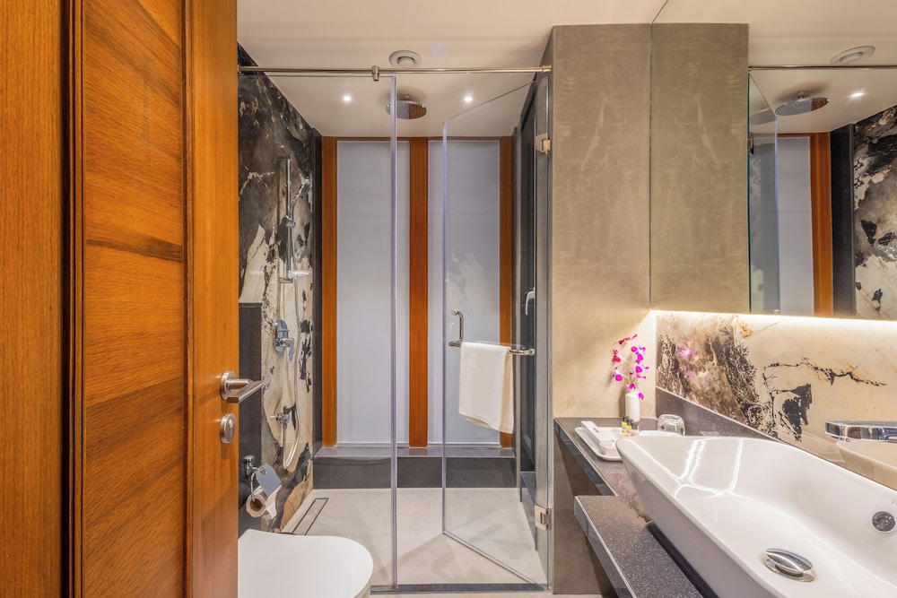 Grand Studio Suite, Garden View photo 3