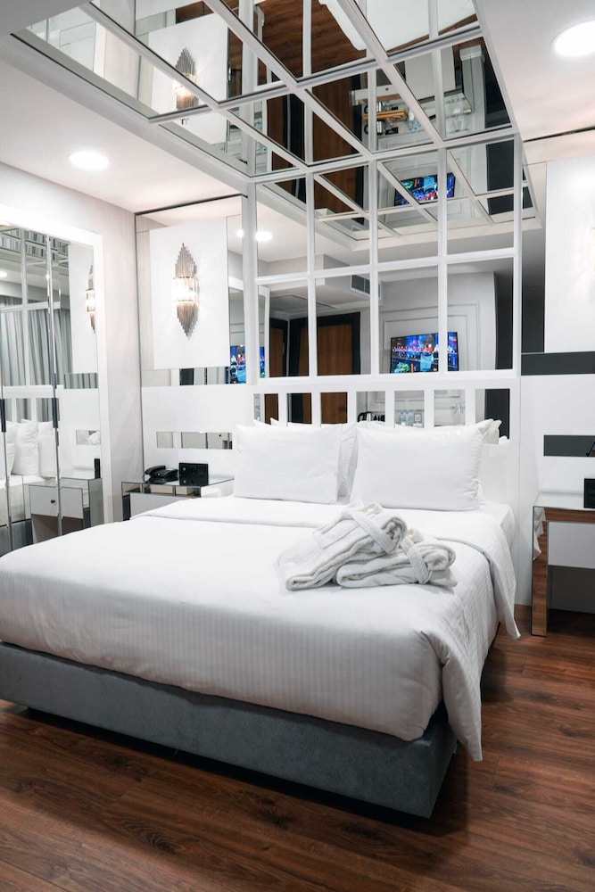Design Room photo 2