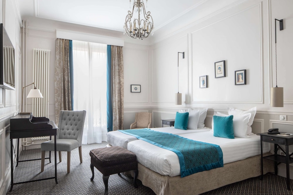 Hôtel Bradford Elysées – Astotel bedroom photo