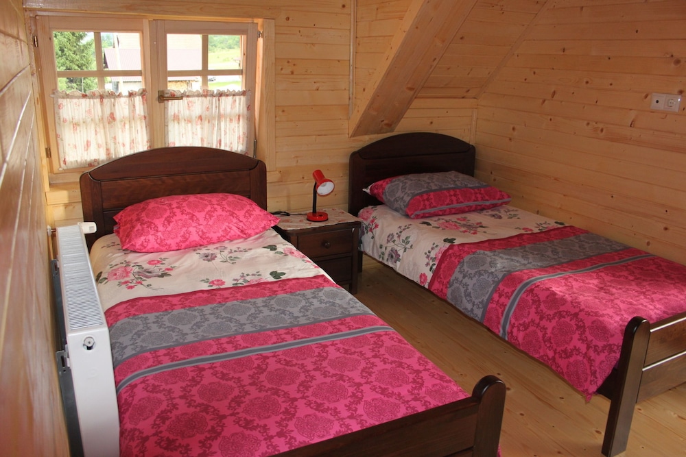 House, 3 Bedrooms, Balcony, Mountain View photo 3