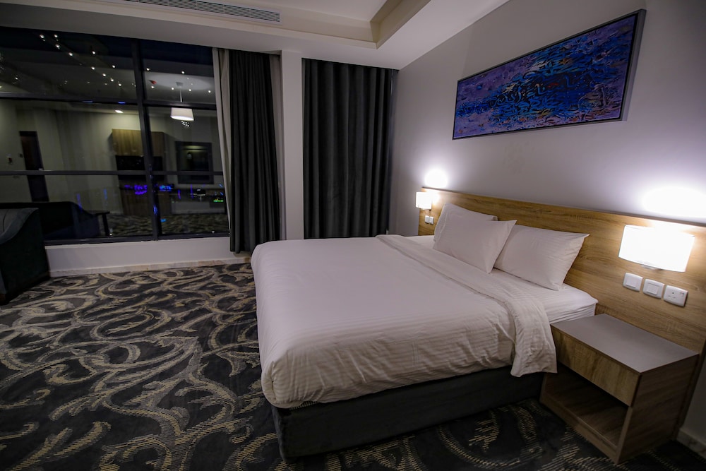 Deluxe Double Room, 1 Bedroom, City View - Photo 3