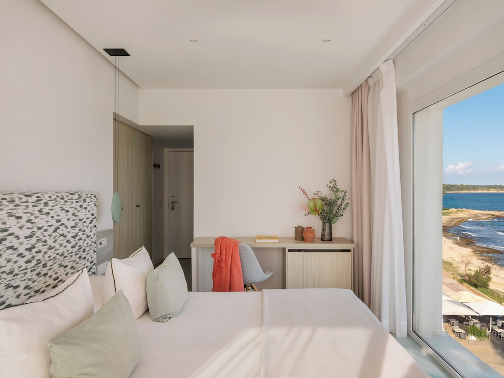 Deluxe Room, Sea View