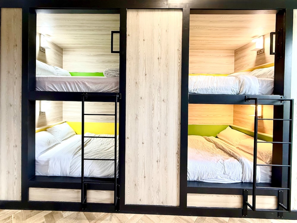 Design Shared Dorm Couple Friendly photo 1