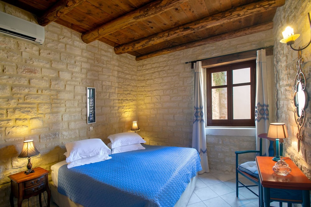 Junior Suite (max 2 adults) photo 3