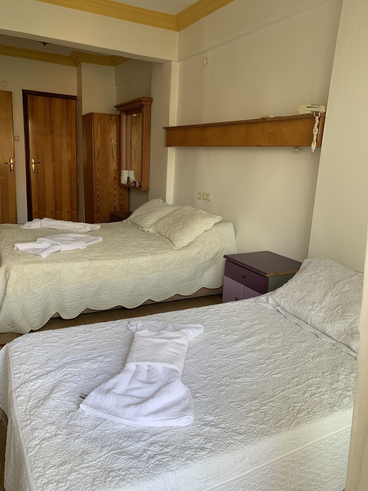 Standard Twin Room photo 3