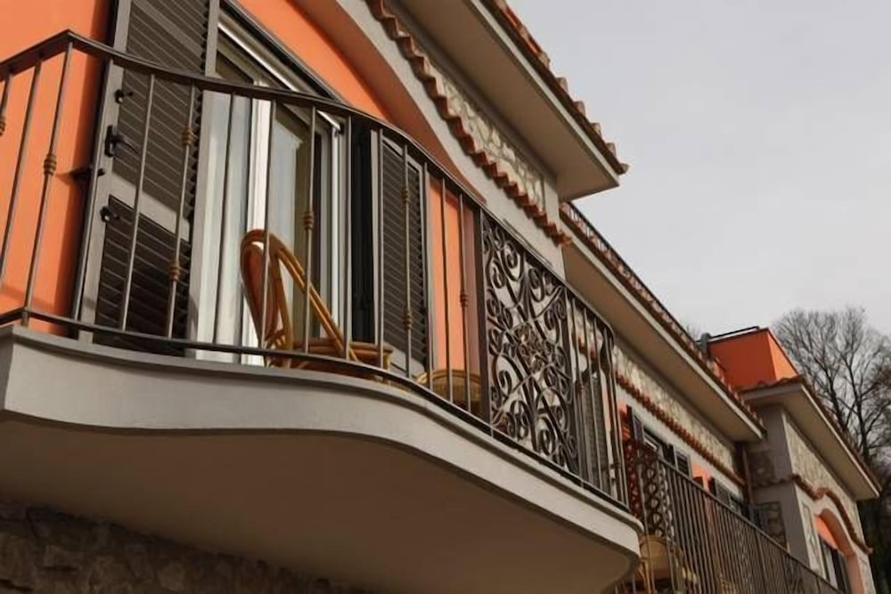Superior Triple Room, Balcony, Sea View - Photo 4
