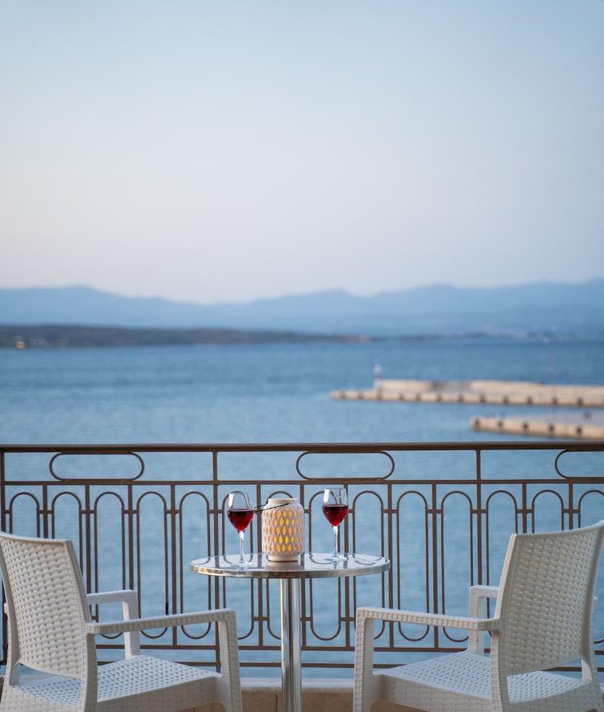 Classic Double Room, Sea View - Photo 7