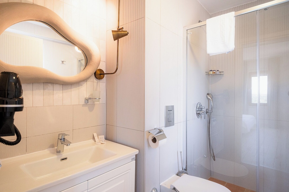 Standard Double Room, Sea View, Annex Building photo 2