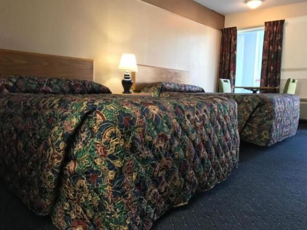 Double with Two Double Beds Non Smoking photo 3