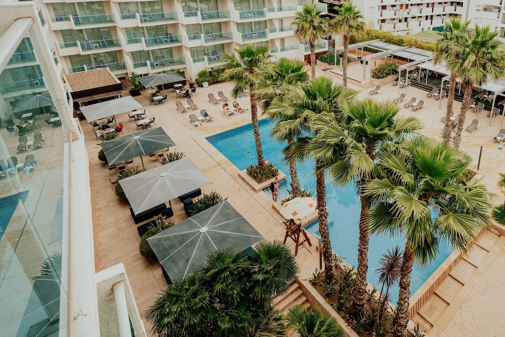 Premium Suite Mediterranea with Terrace Pool View (Spa Access) - Photo 6