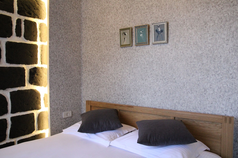 Basic Double Room, City View photo 1