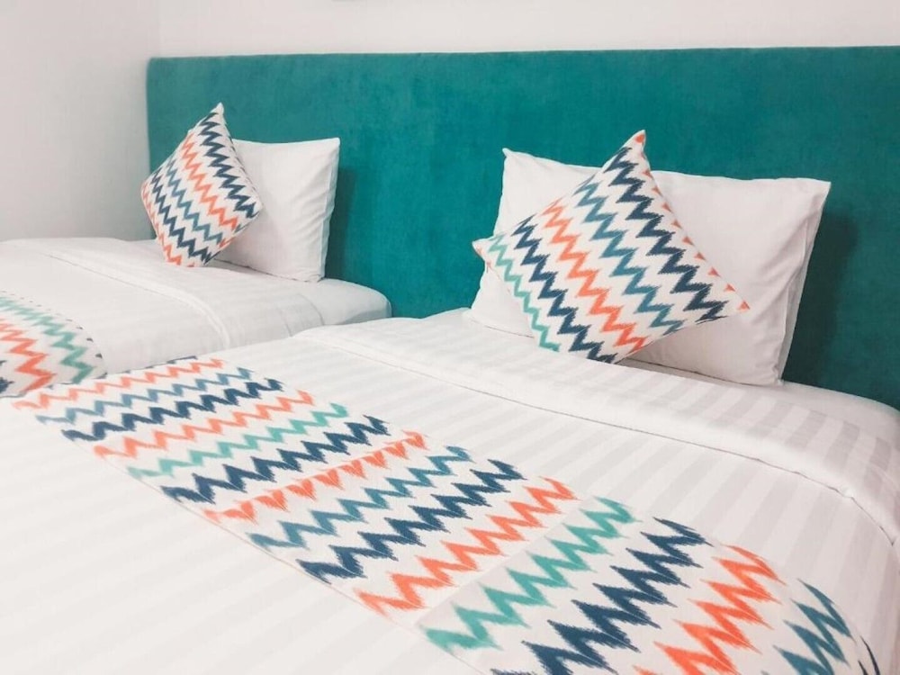 Standard Twin Room - Photo 5