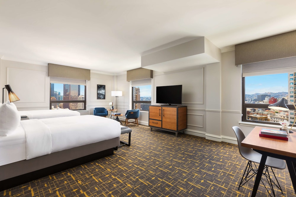 Skyline Studio, 2 Double Beds thumbnail 6