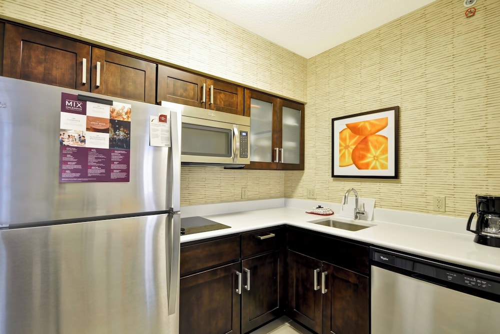 Suite, 1 Bedroom - Photo 4