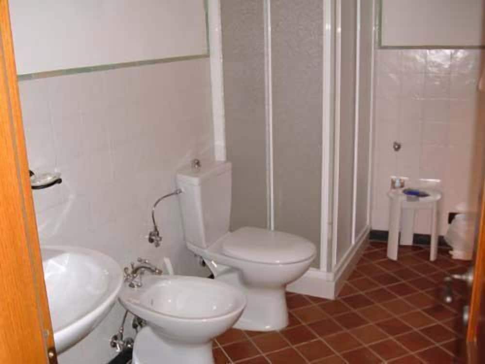 Family Quadruple Room - Photo 24