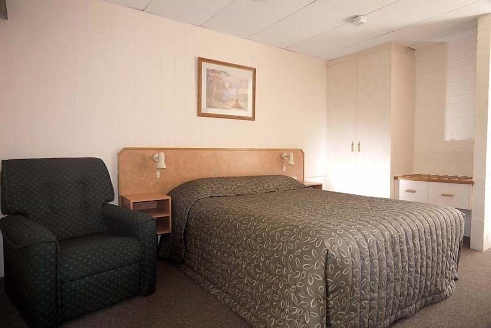 Standard Room photo 3