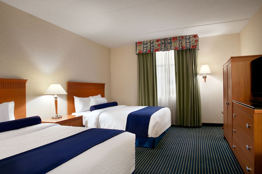 Standard Suite (2 Double Bed with Sofa Bed)