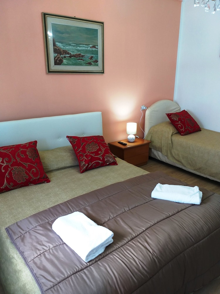 Triple Room, Shared Bathroom