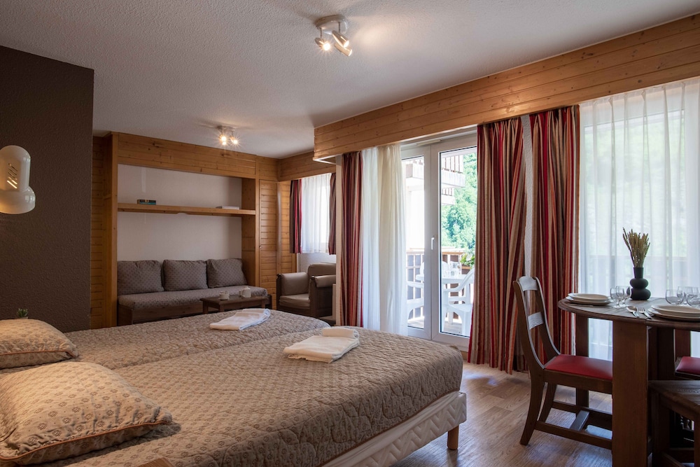 Studio Suite, Multiple Beds, Balcony photo 1