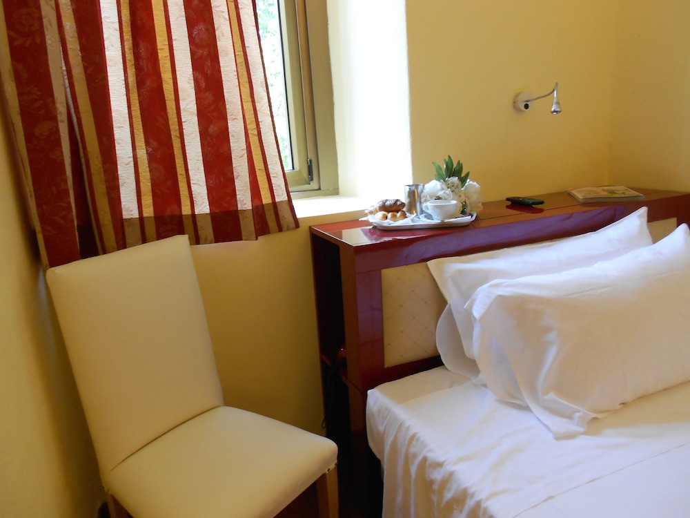 Twin Room, 2 Twin Beds