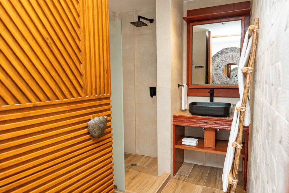 Luxury Room, Pool Access