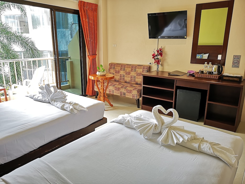 Standard Double Room, 2 Twin Beds, Balcony, Pool View - Photo 3