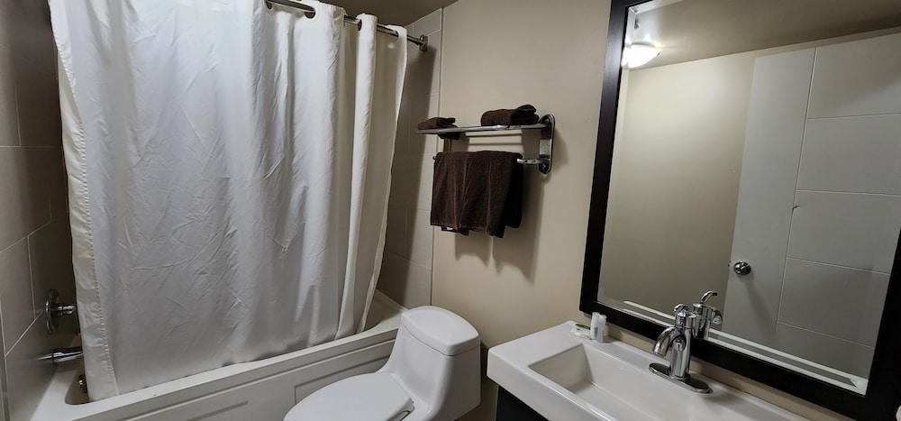 Standard Room, 2 Double Beds, Smoking photo 2