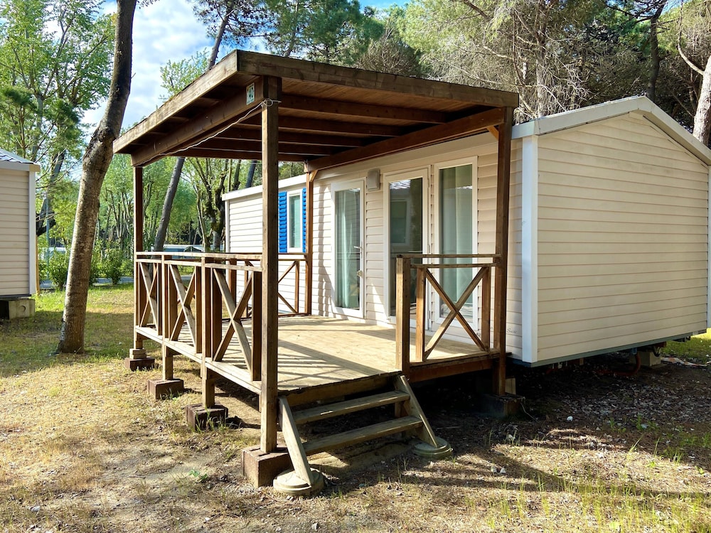 Lodge Superior