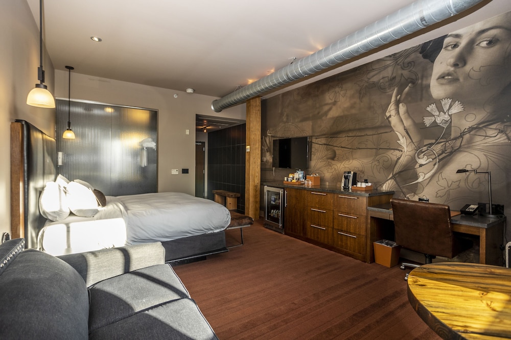 Premium Studio Suite, City View - Photo 1