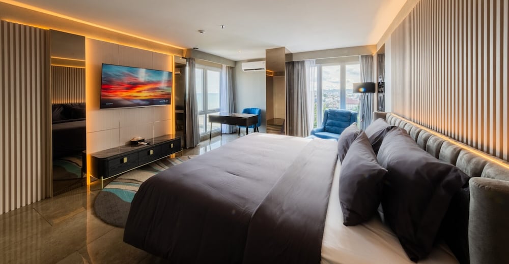 Royal Suite - Photo 22