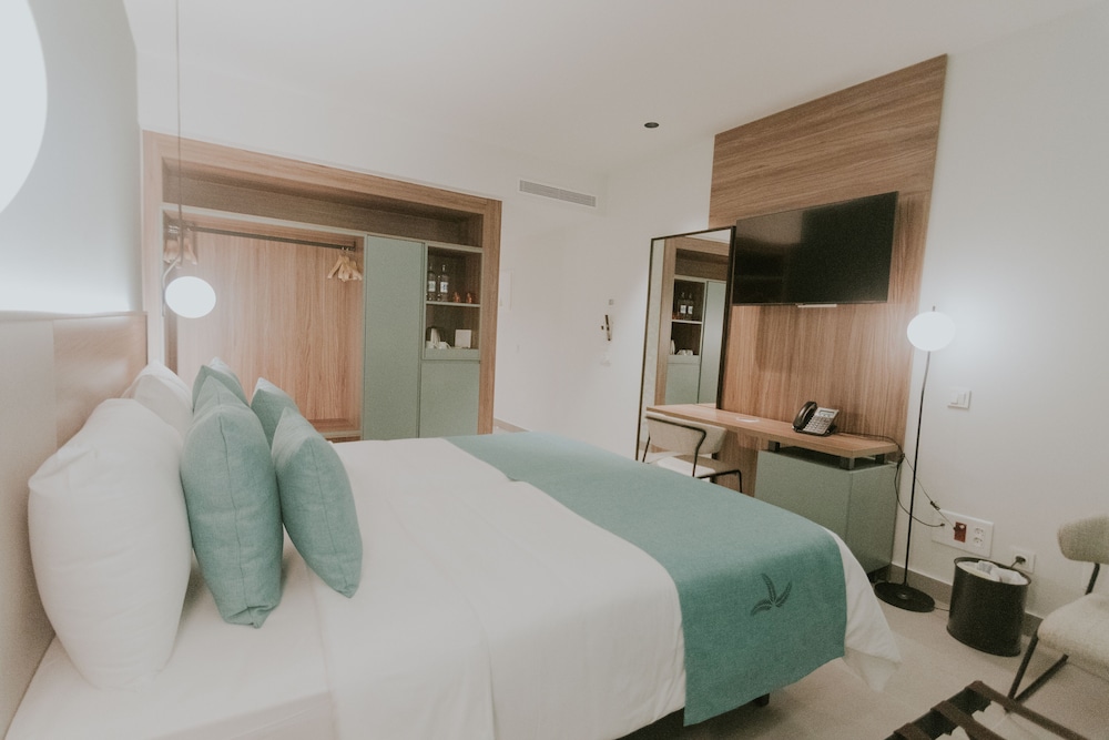 Double Room (Plus)