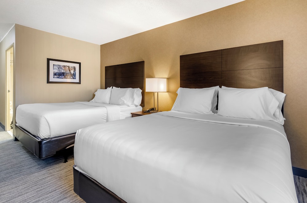 Basic Double Room, 2 Queen Beds