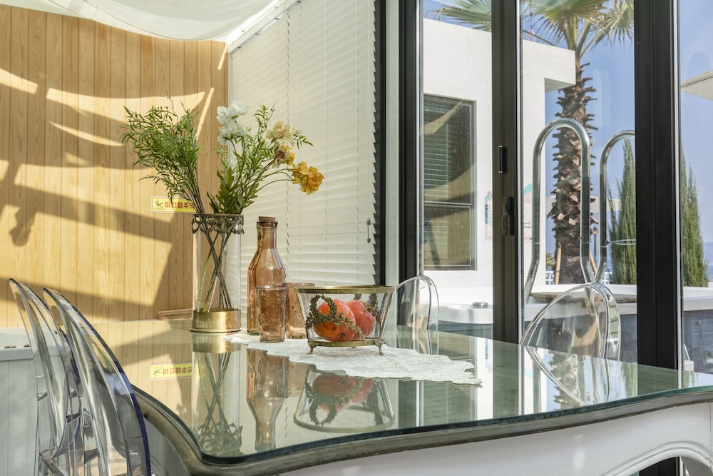 Basic Studio, 1 Queen Bed, Sea View (private whirlpool, 103) - Photo 21