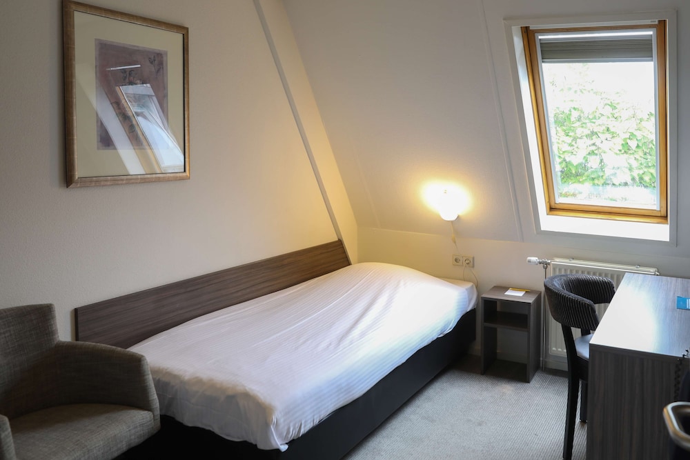 Comfort Room, 1 Twin Bed