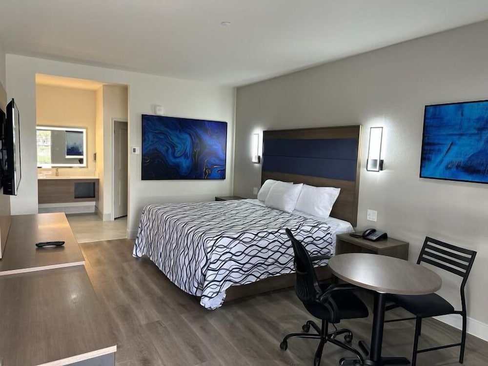 Standard Room, 1 King Bed, Smoking