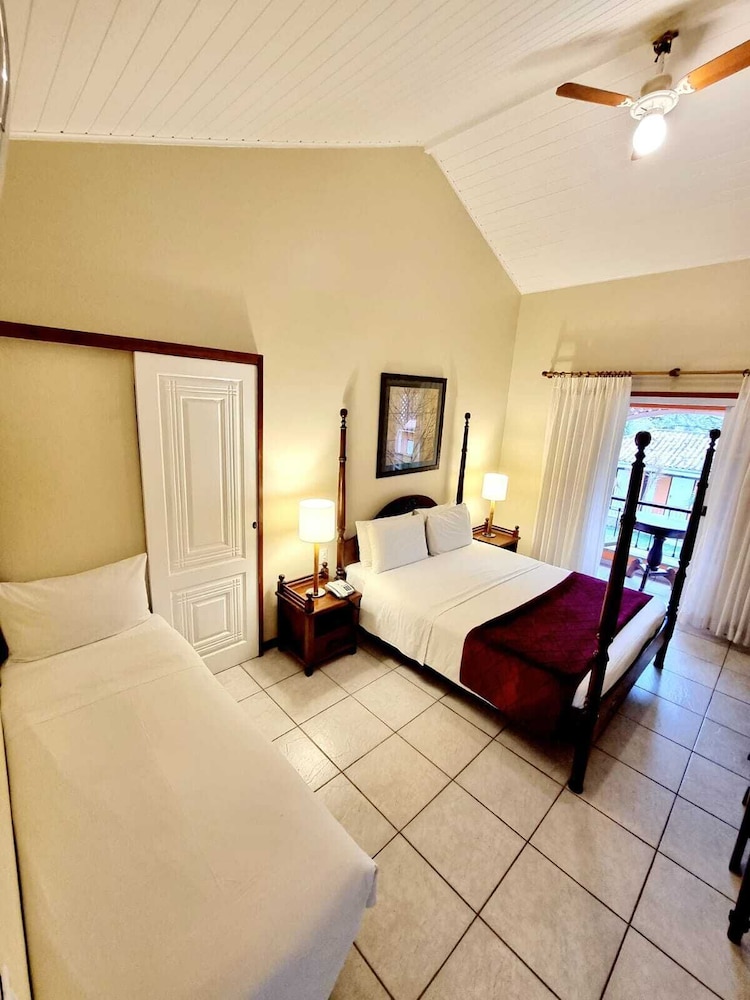 Triple Room, Balcony, Garden View - Photo 2