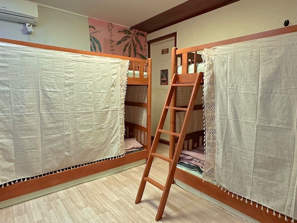 Shared Dormitory, Non Smoking, Private Bathroom (Non-Korean Nationals Only) photo 1