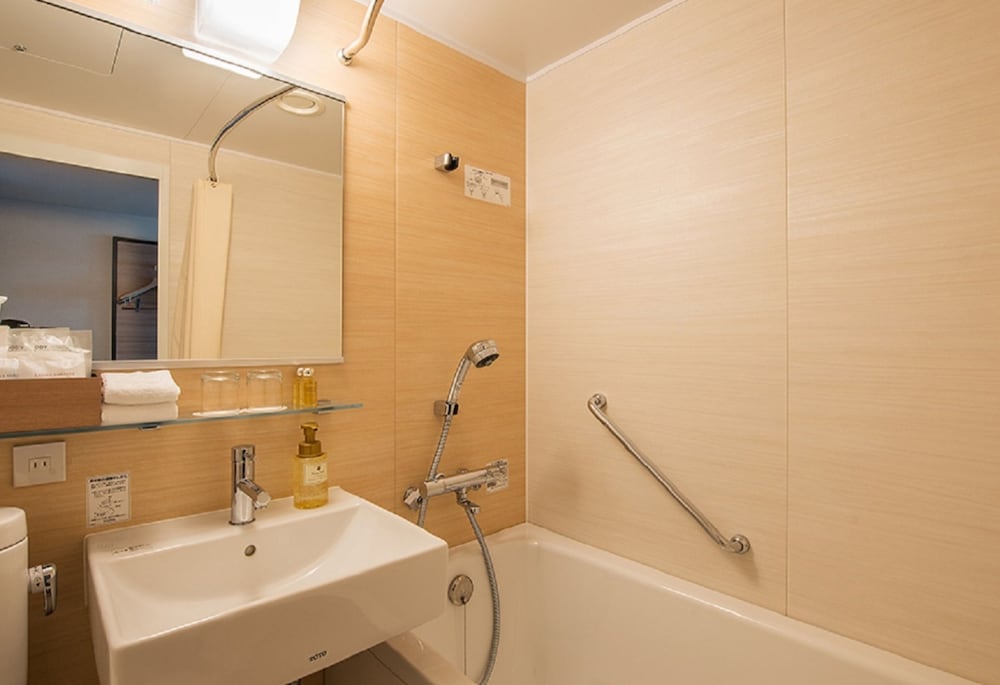 33th-36th Twin Room, Non-Smoking (Panorama Floor) - Photo 4