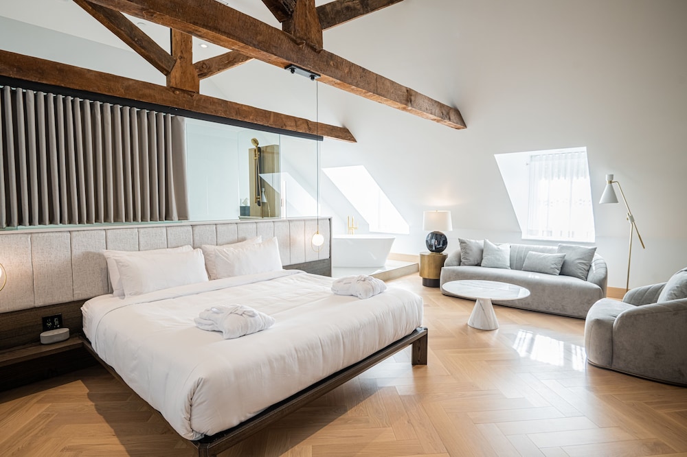 Premium Suite