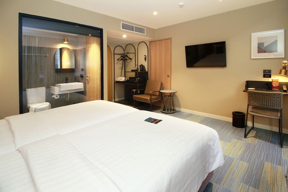 Standard Twin Room photo 2
