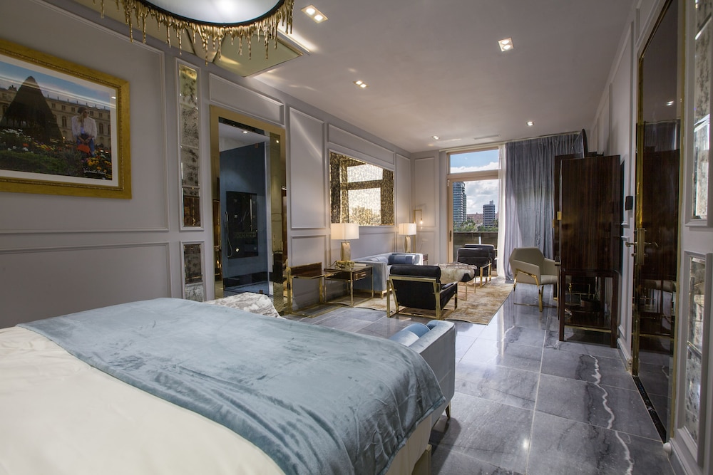 Infinity Suite Beyond Balcony photo 2