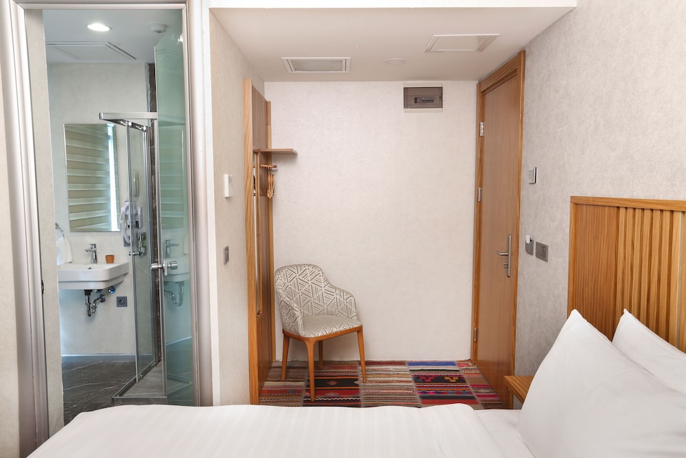 Room, 1 Double Bed, Terrace (Teras) photo 1