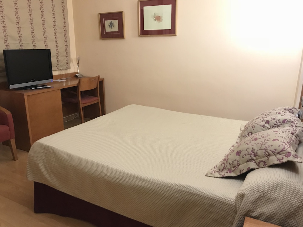Double Room - Photo 4
